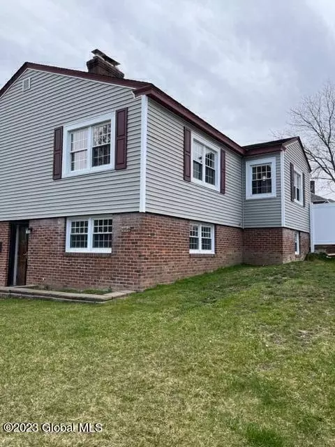 204 Hackett Blvd, Albany, NY 12209
