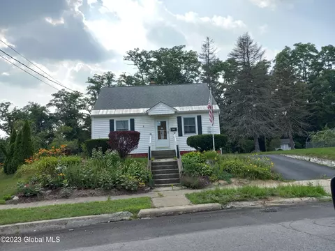 356 Twelfth St, Schenectady, NY 12306 photo 3
