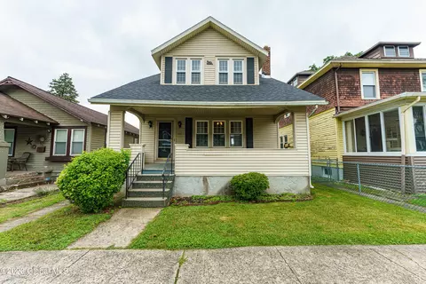 363 6th Ave, Troy, NY 12182