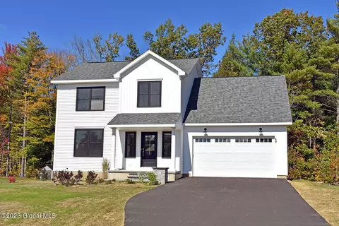 54 Huntington Way, Ballston Spa, NY 12020