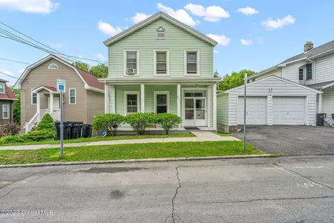 2171 12th St, Troy, NY 12180