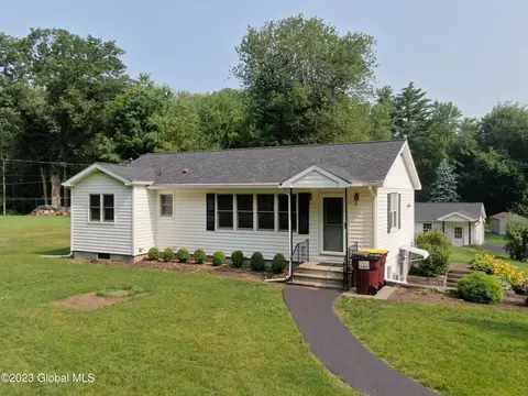 149 Hubbs Rd, Ballston Lake, NY 12019