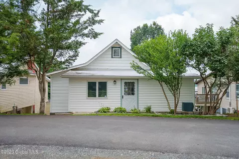 99 Electric Park Rd, Valatie, NY 12184