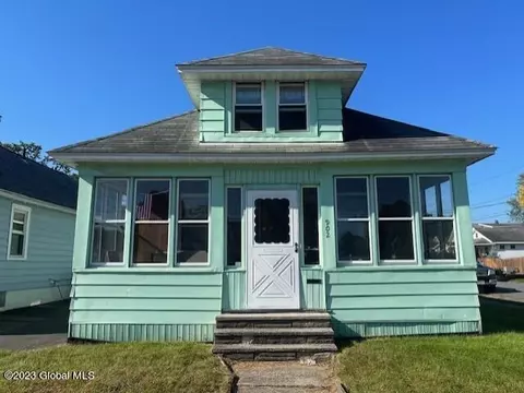 902 Vischer Ave, Rotterdam, NY 12306