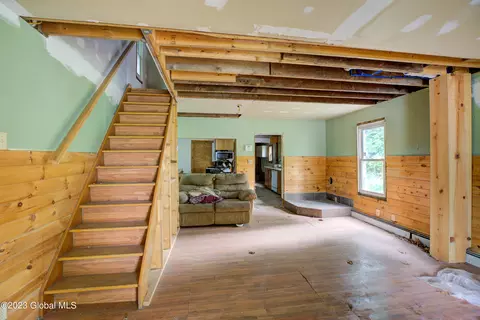 26 Pine St, Corinth, NY 12822 photo 2