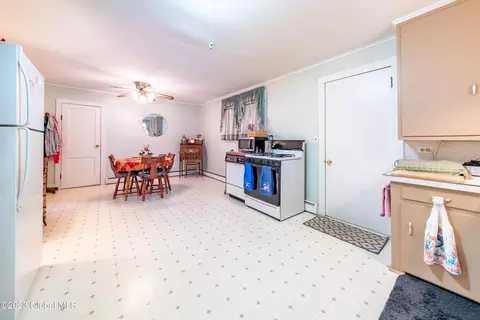 36 Bonner Ave, Schenectady, NY 12304 photo 12