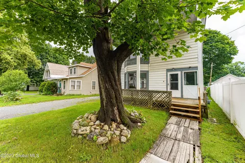 14 Cooper Ave, Troy, NY 12180