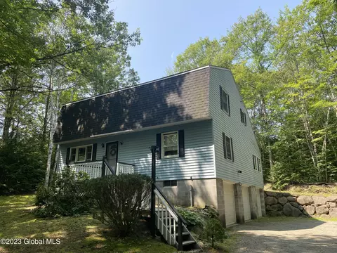 108 Pine Ln, Schroon Lake, NY 12870