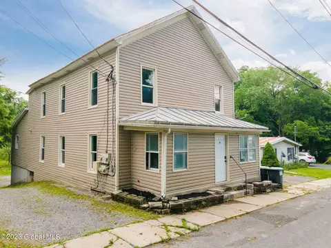 168 North St, Cobleskill, NY 12043