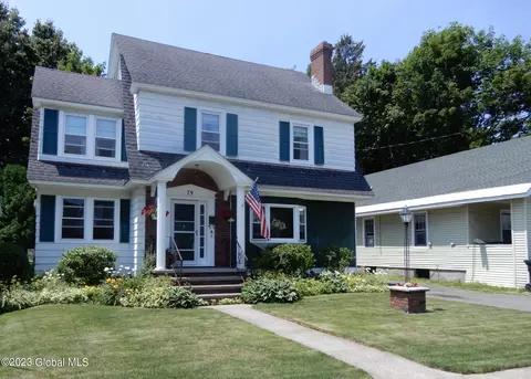 79 Mt Pleasant Ave, Troy, NY 12180