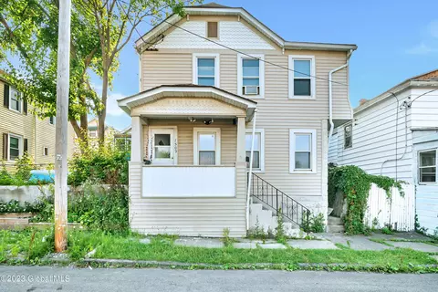 1509 4th Ave, Watervliet, NY 12189