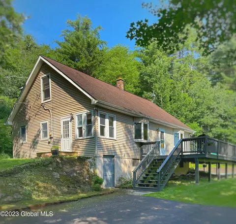 279 Coldwater Tavern Rd, East Nassau, NY 12062