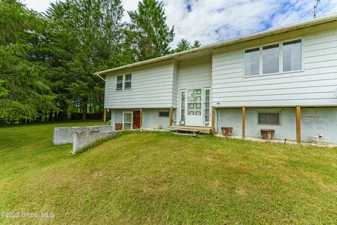 46 Stewart Rd, Berne, NY 12023