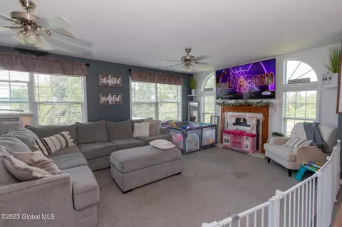 641 Lynk St, Sprakers, NY 12166 photo 34