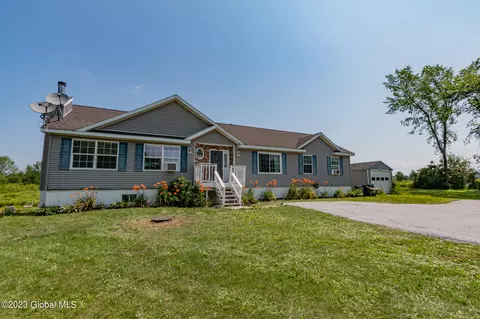 641 Lynk St, Sprakers, NY 12166