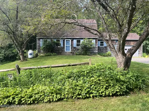 31 Flintlock Way, Argyle, NY 12809