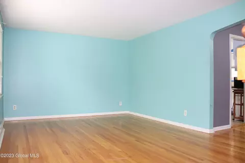 1522 Mcclellan St, Schenectady, NY 12309 photo 14