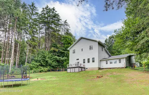205 Progress Rd, Gloversville, NY 12078