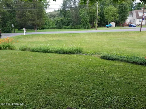 389 Mohawk Dr, Fonda, NY 12068 photo 41