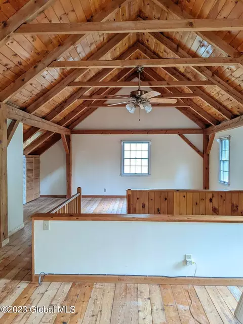 389 Mohawk Dr, Fonda, NY 12068 photo 22