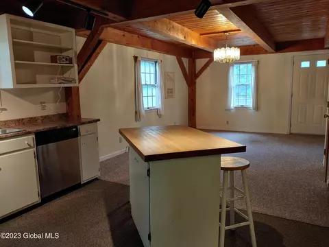 389 Mohawk Dr, Fonda, NY 12068 photo 10
