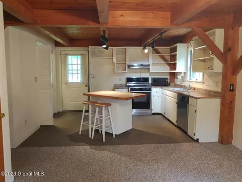 389 Mohawk Dr, Fonda, NY 12068 photo 8