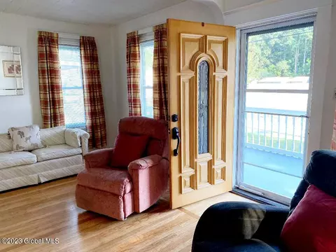 20 Tower Ave, Schenectady, NY 12304 photo 12