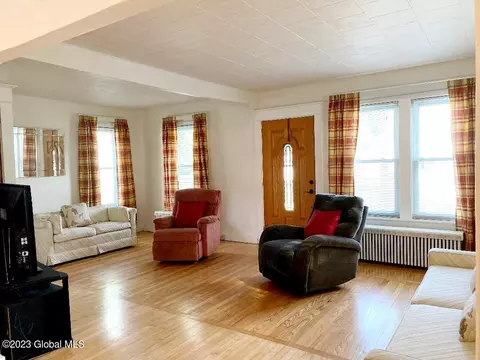20 Tower Ave, Schenectady, NY 12304 photo 11