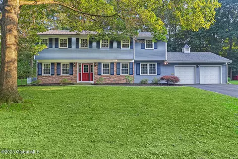 41 Bower Ct, Delmar, NY 12054