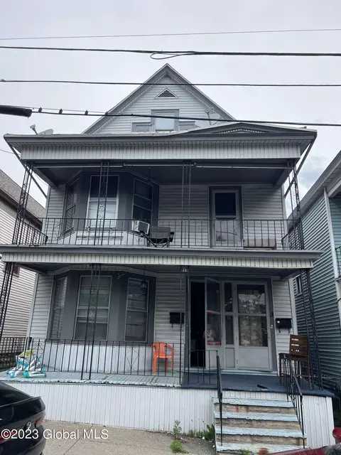3 112th St, Troy, NY 12182