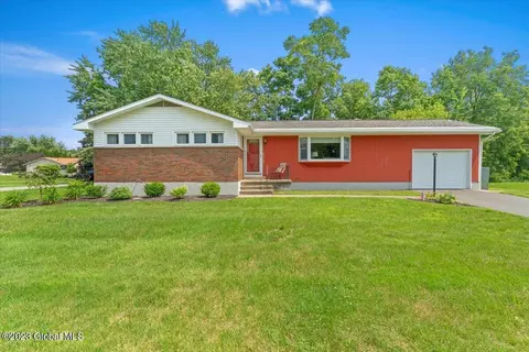 79 N Lincoln St, Mechanicville, NY 12118