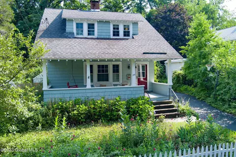 180 Adams St, Delmar, NY 12054