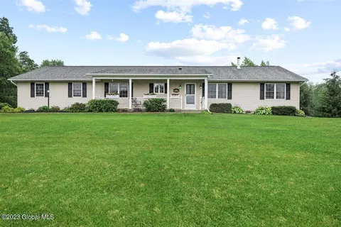 145 Mosher Rd, Amsterdam, NY 12010
