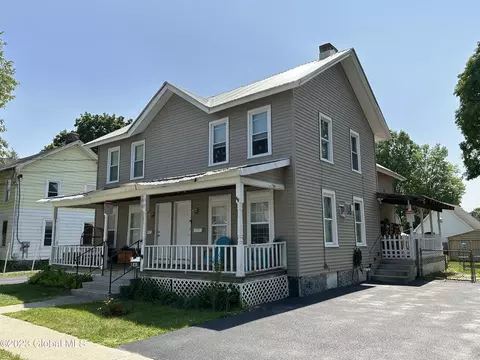 10 Charlotte St, Glens Falls, NY 12801