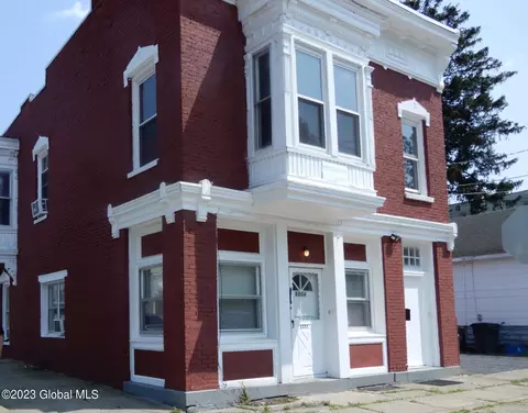 2254 14th St, Troy, NY 12180