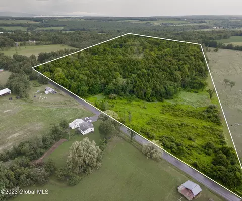 319 Mahr Rd, Root, NY 12166
