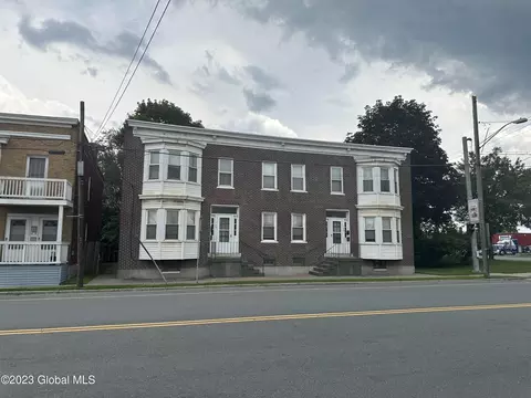 102-104 3rd Ave, Watervliet, NY 12189