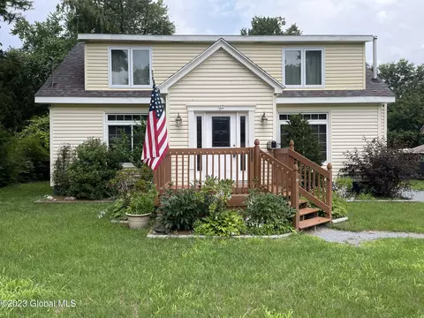 12 Edmel Rd, Glenville, NY 12302