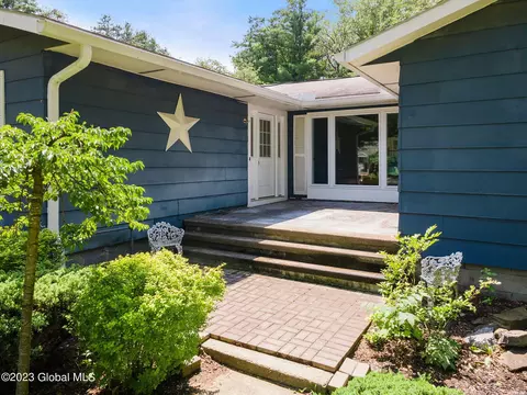 118 Evans Rd, Schenectady, NY 12306 photo 6