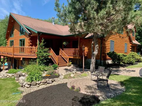 2343 W Old State Rd, Schenectady, NY 12306