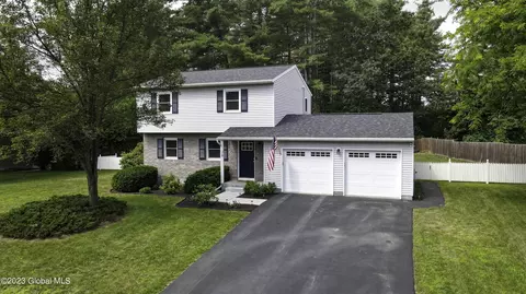 28 Terrel Way, Gansevoort, NY 12831