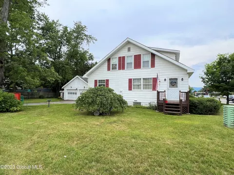68 Main St, Queensbury, NY 12804