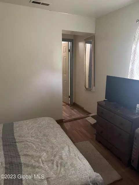1 Myrtle Ave, Schenectady, NY 12304 photo 10