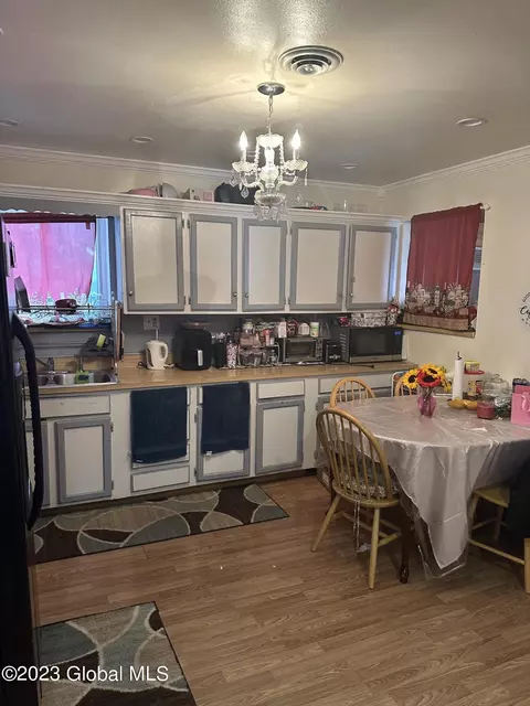 1 Myrtle Ave, Schenectady, NY 12304 photo 8