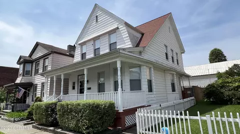 1309 1st Ave, Watervliet, NY 12189