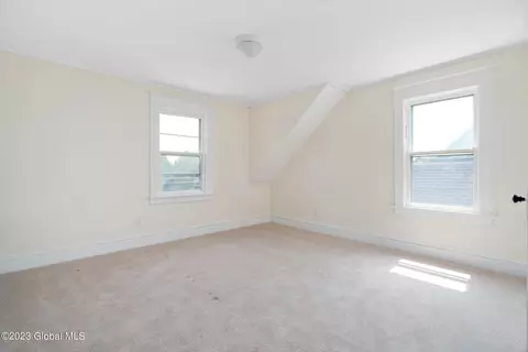 1111 Phoenix Ave, Schenectady, NY 12308 photo 25