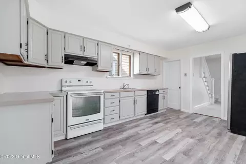 1111 Phoenix Ave, Schenectady, NY 12308 photo 18