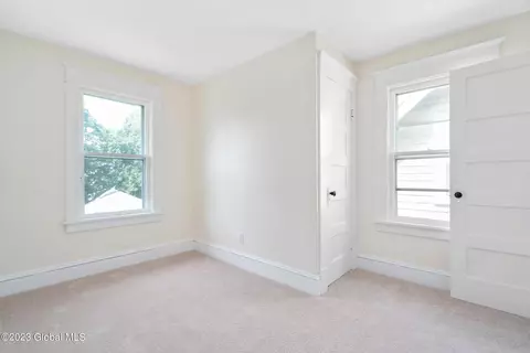 1111 Phoenix Ave, Schenectady, NY 12308 photo 22