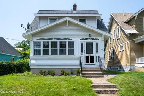 1111 Phoenix Ave, Schenectady, NY 12308 photo 3