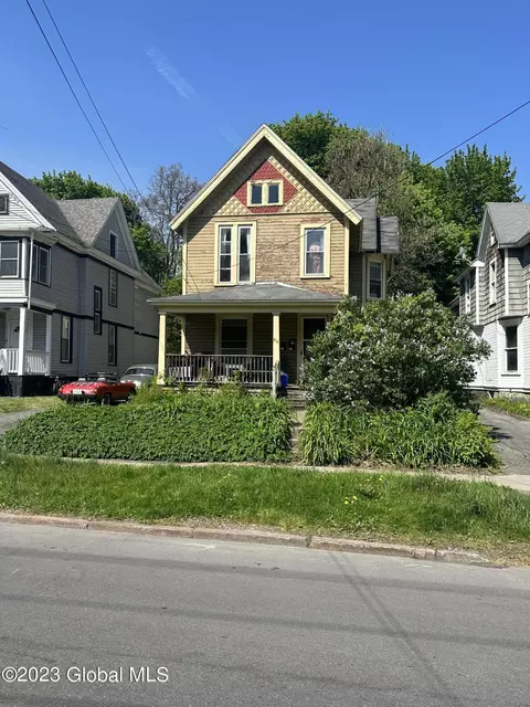 416 Westcott St, Syracuse, NY 13210